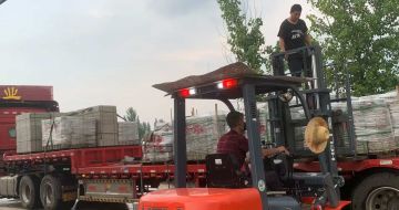 安徽 黄金麻冰裂纹，地铺石装车