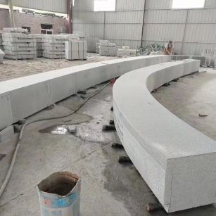 安徽芝麻白花岗岩石板材 园林光面弧形坐凳