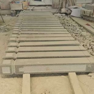 安徽 芝麻白异形加工雕刻-栏杆大柱，方柱