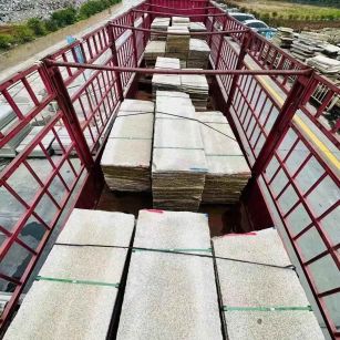 安徽 黄金麻花岗岩荔枝面，光面毛板装车完成