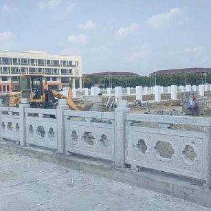 安徽 白麻花岗岩荔枝面河道栏杆