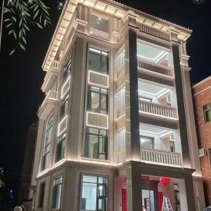 安徽 芝麻白花岗岩别墅外墙夜间效果