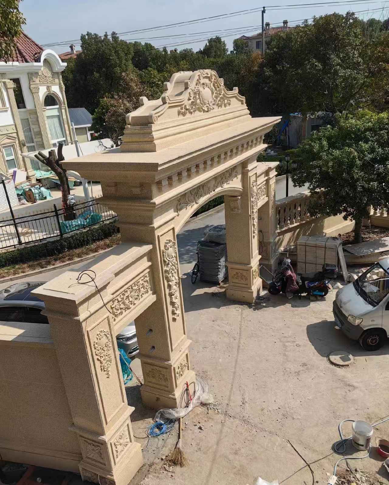 安徽 黄金麻荔枝面花岗岩别墅门楼