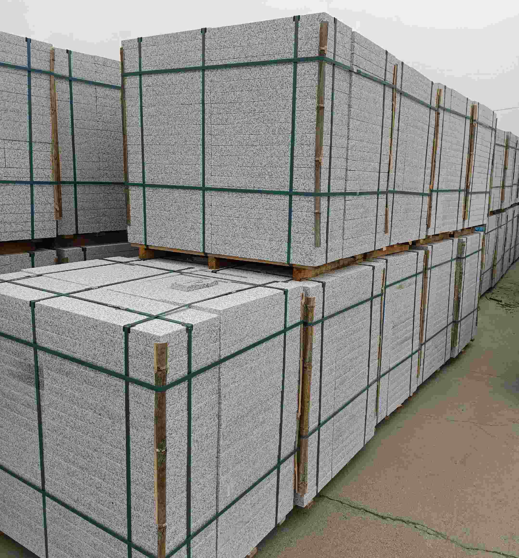 安徽 白麻花岗岩石材荔枝面地铺石（300*600*50）