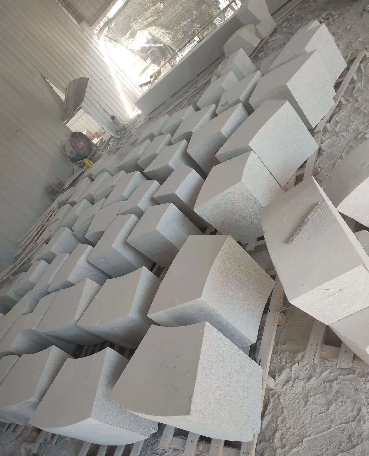 安徽 白麻花岗岩异形坐凳