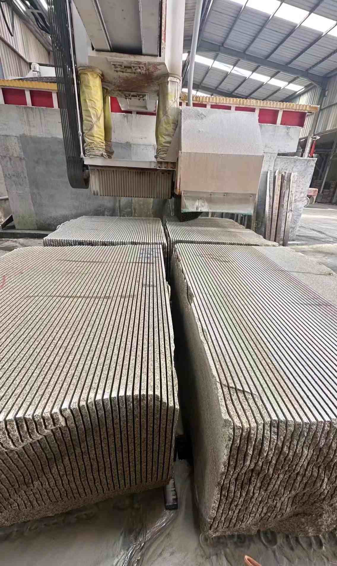 安徽 车间生产日常，黄金麻白麻花岗岩