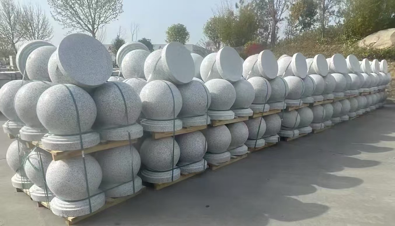 安徽 白麻花岗岩石材圆球，石球，挡车球，隔离球，景观石球，风水球等