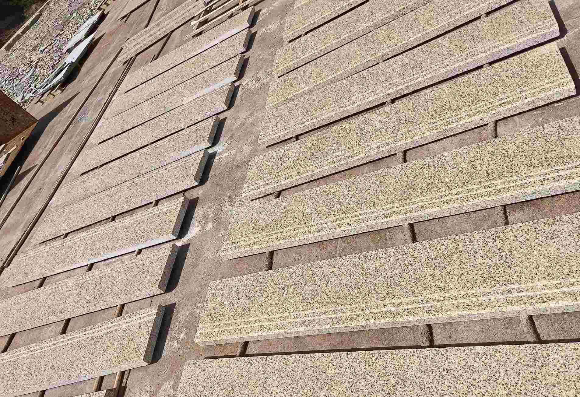 安徽 黄金麻花岗岩光面楼梯踏步