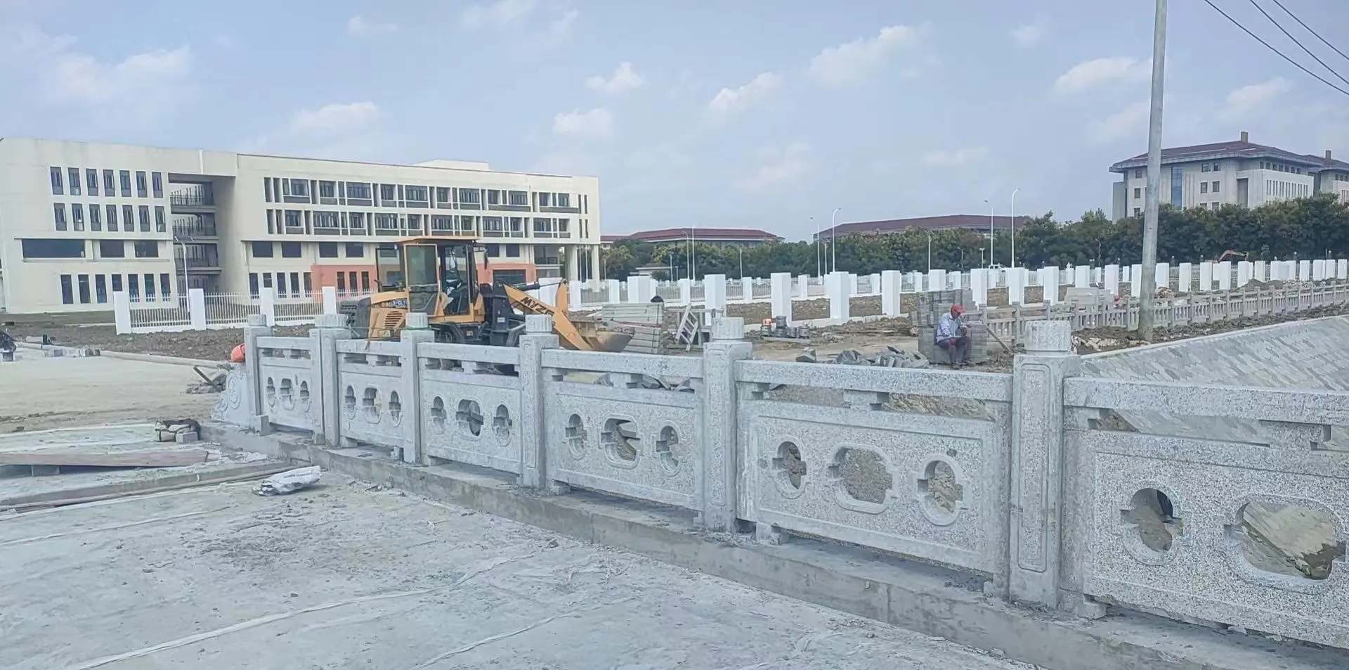 安徽 白麻花岗岩荔枝面河道栏杆