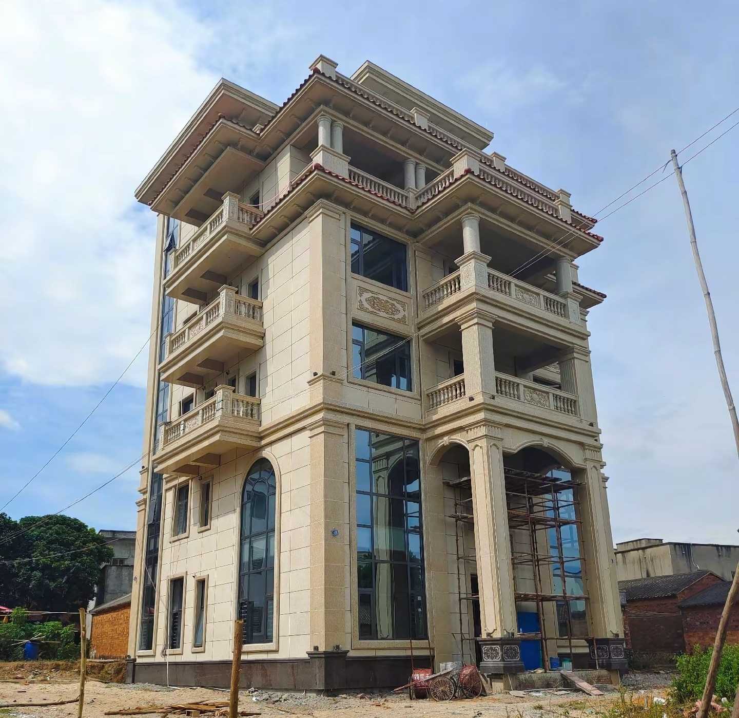 安徽 黄金麻花岗岩石材别墅外墙干挂搭配（雕花栏杆花瓶柱门楼罗马柱）