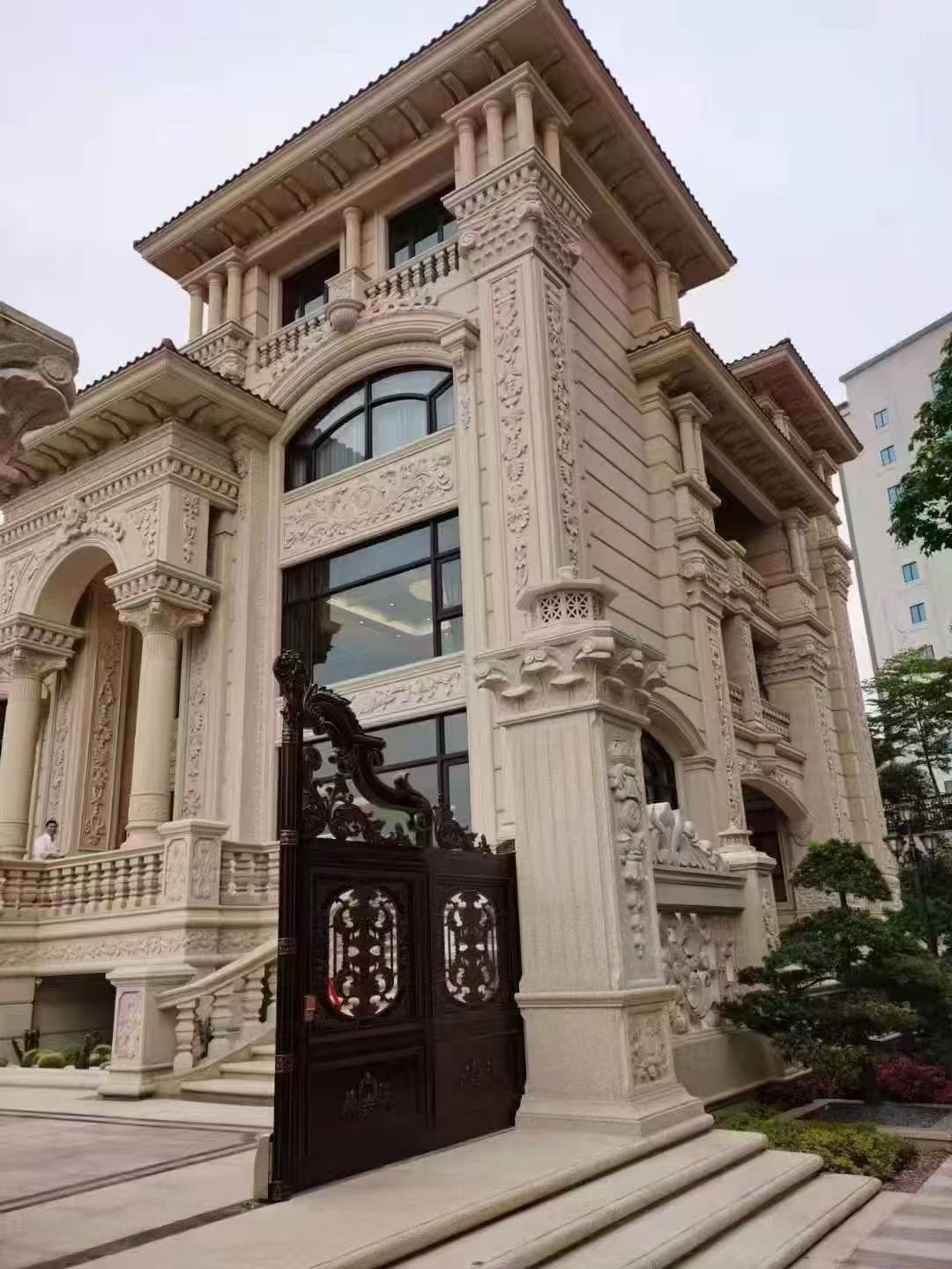 安徽 黄金麻花岗岩别墅外墙干挂效果展示